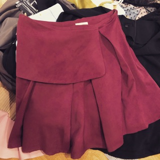 Lyn Around Skirt size M