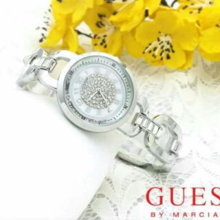 GUESS watch สายเลส
นาฬิกาผู้หญิง