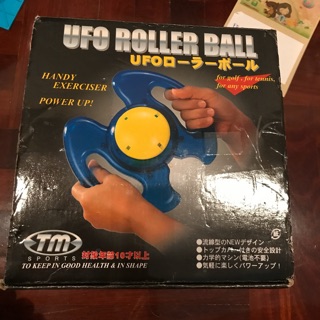 UFO Roller ball สภาพใหม่ กล่องไม่สวยคะ