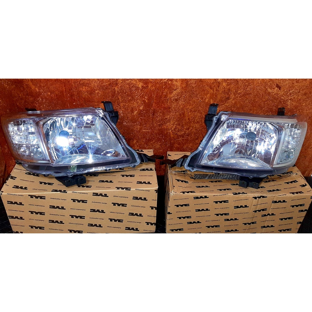 ไฟหน้าวีโก้แชมป์ VIGO CHAMP ปี2012-2016 แท้TYCแบรนด์ไต้หวัน คุณภาพสูงเกรด A