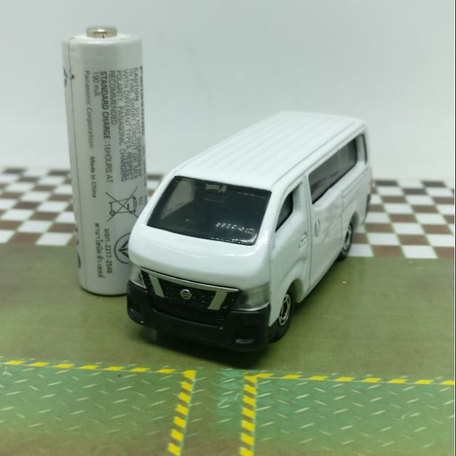 Nissan Nv350 caravan by tomica