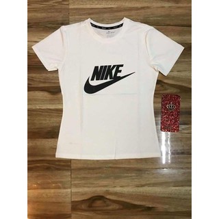 Nike เสื้อออกกำลังกาย