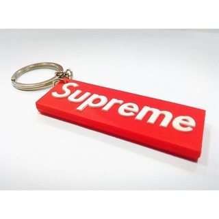 Supreme พวงกุญแจ