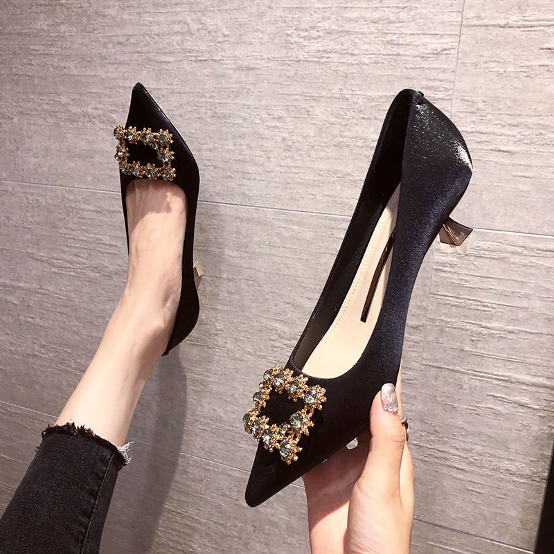 👠Hot sale! 🔥รองเท้าส้นสูงสไตล์เกาหลี ผู้หญิง แหลมปลาย ส้นกริช สีแดง สุดแฟชั่นสำหรับงานพิเศษ