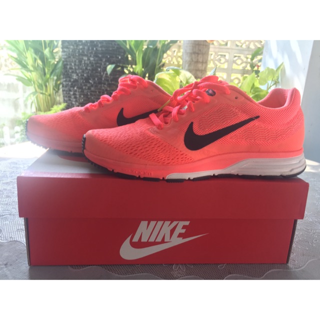 (ขายแล้ว)รองเท้าวิ่งNike แท้100% มือสอง