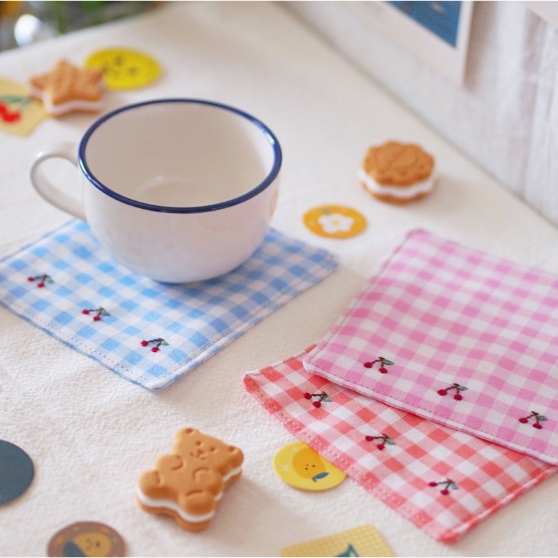 Miharu 🍒 ผ้ารองแก้วแฮนด์เมด งานปักมือลายเชอร์รี่