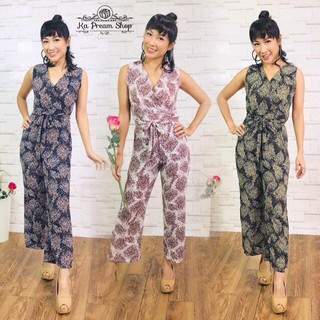 Floral Jumpsuit (โค้ดช้อปฟรี 90 บาท)