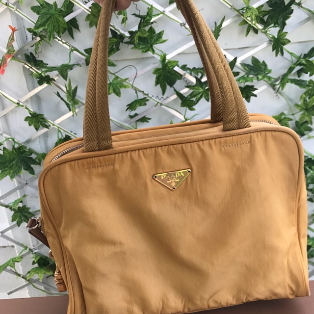 กระเป๋าถือ PRADA มือ2 ของแท้