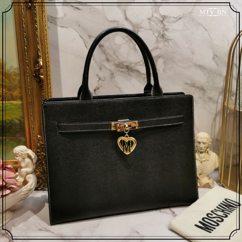 กระเป๋า Moschino มือสอง