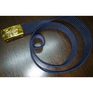 เข็มขัด เข็มขัดตำรวจ หัวเข็มขัดแบบขัดสีทองไม่ถอดหัว และสายเข็มขัดผ้าทหารอากาศ แบบไม่ยืด สีกรมท่า ใช้ถูกต้องตามระเบียบ