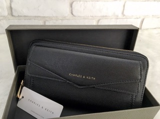 กระเป๋าเงิน CHARLES LONG WALLET!!