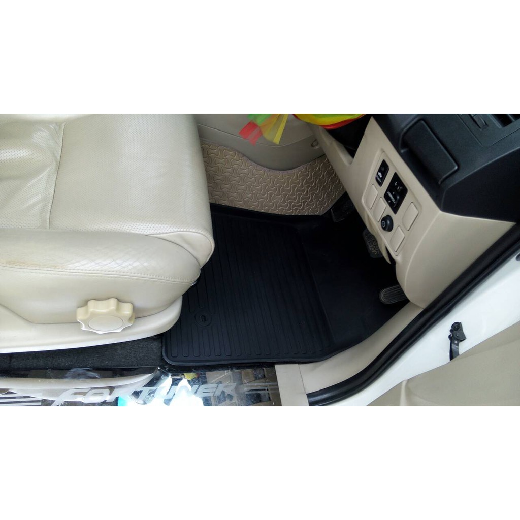 ถาดยางรองพื้นรถยนต์ Toyota Fortuner 2005-2014 ยางปูพื้นขอบสูงตรงรุ่น - รูปที่ 4