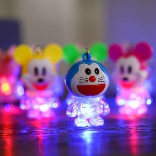 พร้อมส่ง! ของเล่นเด็ก พวงกุญแจตัวการ์ตูนมีไฟ LED