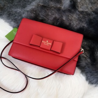 (ผ่อน0%) กระเป๋า สะพายข้าง หนังแท้ สีแดง Kate Spade Zanni Robinson Street Crossbody Bag WKRU4866 รูปโบว์