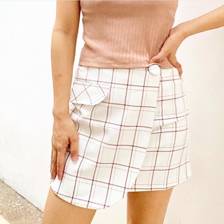 Glossy short skirt in White