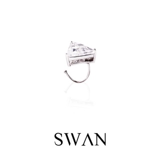 SWAN - Mineral White Triangle Ear Cuff ต่างหูหนีบเงินแท้ ไม่ต้องเจาะ ฝังเพชรคิวบิคเซอร์โคเนีย cubic zirconia