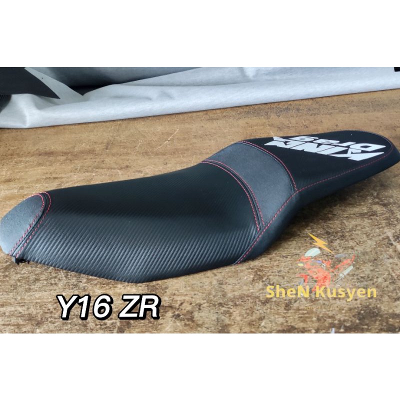 [KING DRAG]ผ้าคลุมรถเก๋ง YAMAHA Y16 ZR ที่นั่งอาบแดด Y16 ZR SARUNG KING DRAG Y16ZR ที่นั่งอาบแดด SUL