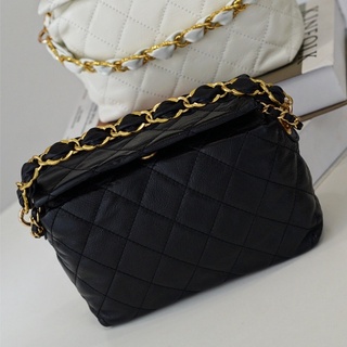 Vanessa Bag : กระเป๋าหนังวัวแท้ รุ่นใหม่ล่าสุด มาพร้อมสายยาว 2 สี ขาว ดำ พร้อมส่งจากไทย ถูกที่สุด