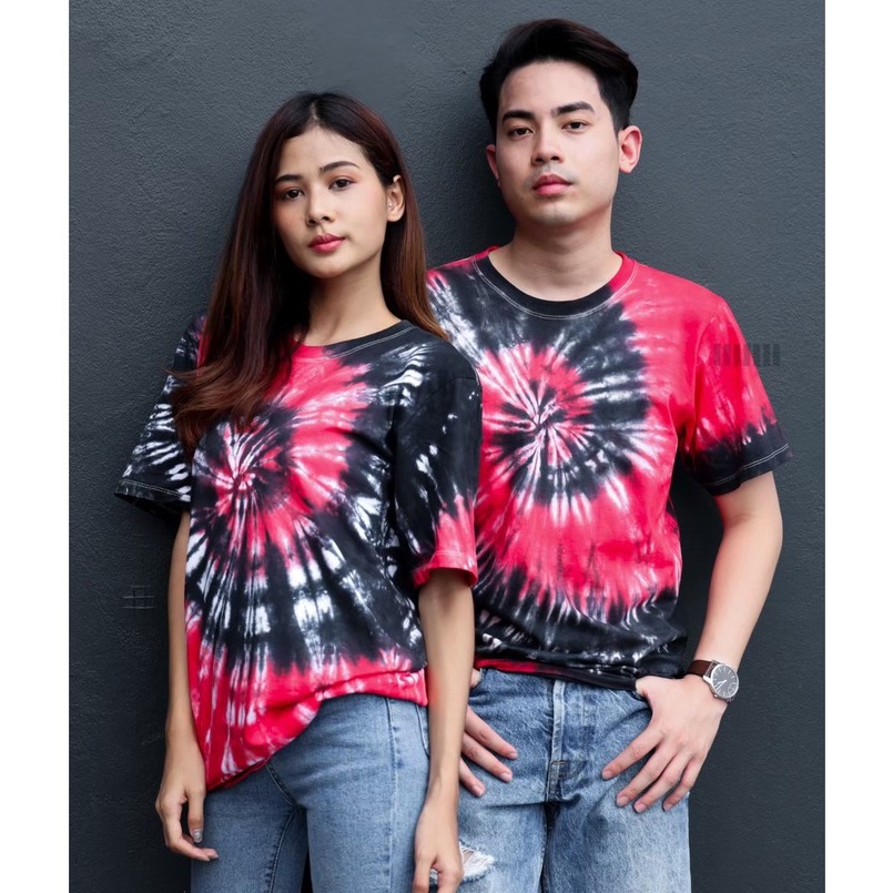 [ส่งใน1-2วัน] เสื้อมัดย้อมสีสด UNISEX | TIE DYE T-SHIRT | ผ้า Cotton100% - KT45 แดง-ดำ(ก้นหอย)