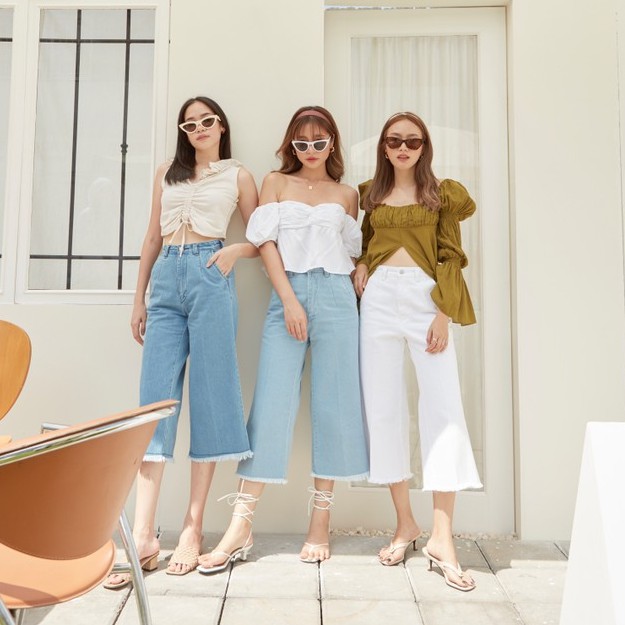 Sis story กางเกงยีนส์ เอวสูง ขาบาน ห้าส่วน  Sis501 Bella Culotte Jeans - Blue/ Lightblue/ WHite