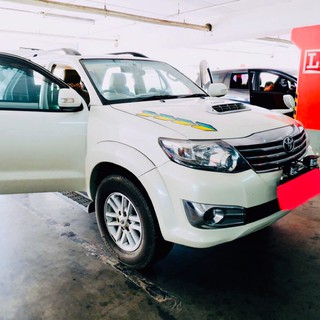ยางกระดูกงู Toyota Fortuner โฉมแรก - 2015
