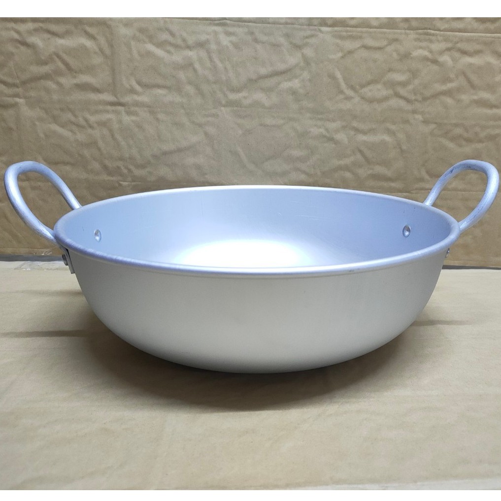 กระทะ กระทะแขก 2 หู อย่างหนา ตรา 3A ขนาด 28 CM. กระทะโดนัท กระทะหูแขก กระทะทอด อลูมิเนียม 2 หู (1 ชิ้น) - รูปที่ 2