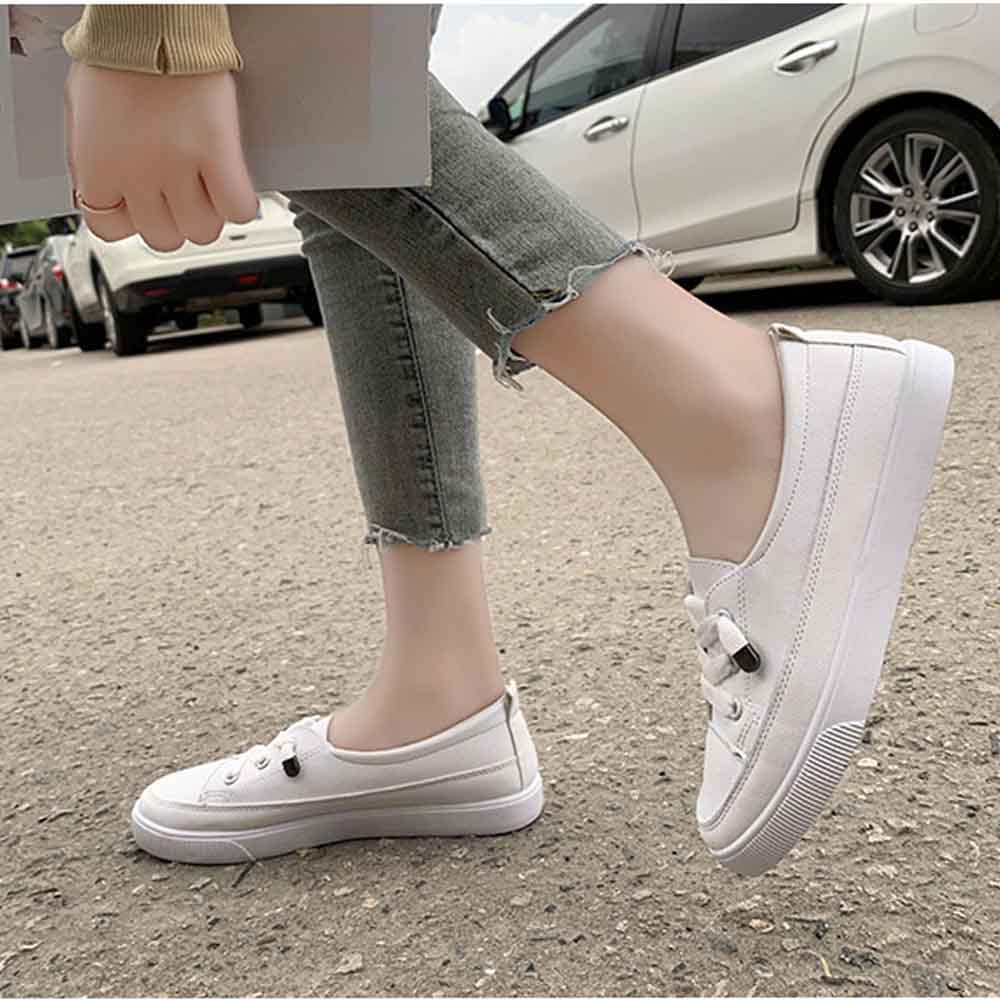 Korean🧧  รองเท้าผ้าใบแฟชั่น ทรงหน้าสั้น สีขาวล้วน ไซส์ 35-40