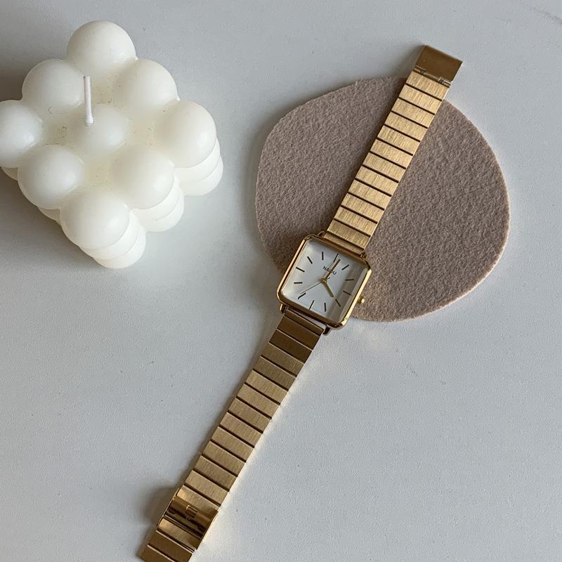 นาฬิกาข้อมือ สายไม้ไผ่ หน้าปัดสี่เหลี่ยม ขนาดใหญ่ สีทอง แบบเรียบง่าย สไตล์เรโทร แฟชั่นคู่รัก สําหรับผู้ชาย และผู้หญิง - รูปที่ 7