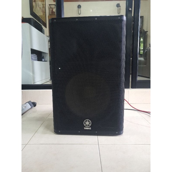 ตู้ลำโพง yamaha dxr15