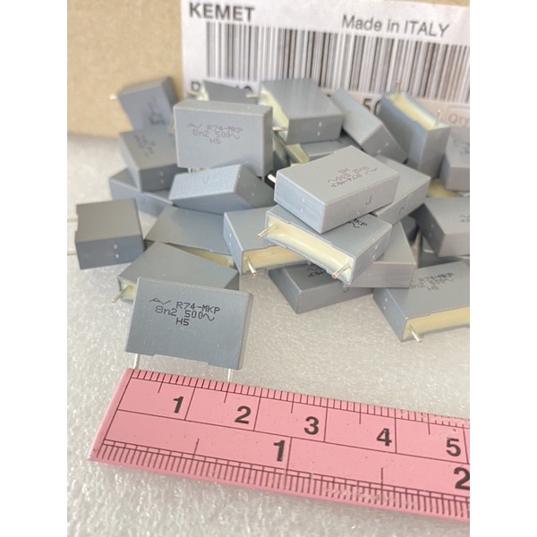 R74-MKP 8n2 500VAC (แพ็ค50ตัว) คาปาซิเตอร์ MKP ขาห่าง15มิล KEMET อิตาลี แท้ใหม่แกะกล่อง 8200PF C8200