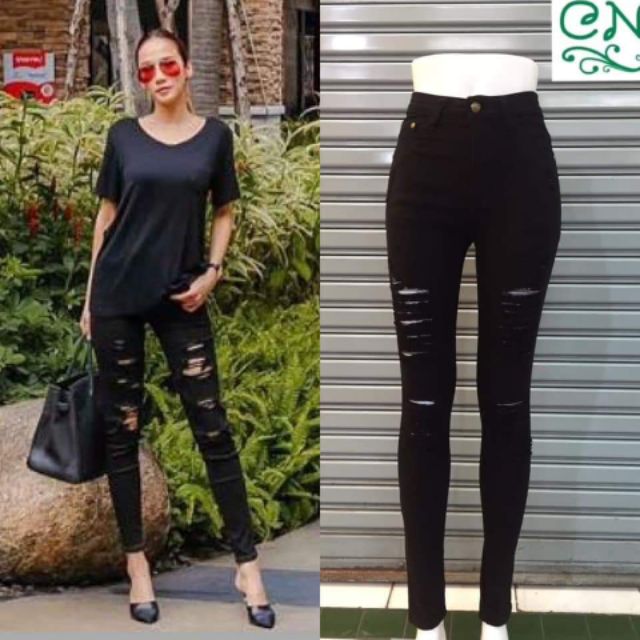 ยีนส์ สกินนี่สีดำ ขาดเยอะ ป้าย cng มีไซร์ S-40