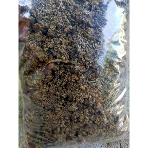 ปุ๋ยคอก มูลวัวนม ขี้วัวนม ปุ๋ยคอกตากแห้ง  น้ำหนักบรรจุ 800 กรัม