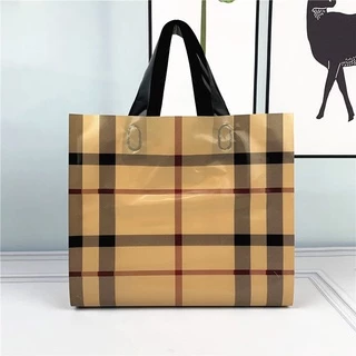 ถุงหูเทปลายสก็อตมีจำนวน50ใบต่อแพ็คมี2ขนาด