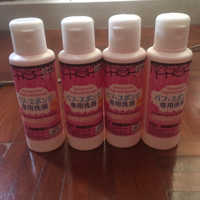 น้ำยาล้างแปรง daiso