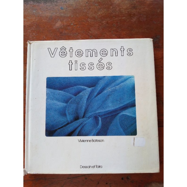 Vetements Tisses : Vivienne Bateson