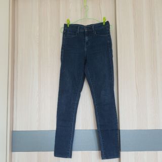 ล้นตู้ Levis 721 High Rise Skinny