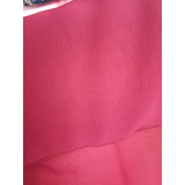 ผ้าฝ้าย voile 100percent สีแดง rm5. 50per metre เท่านั้น