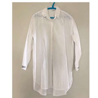 เสื้อเชิ้ตสีขาวตัวใหญ่ ใหม่