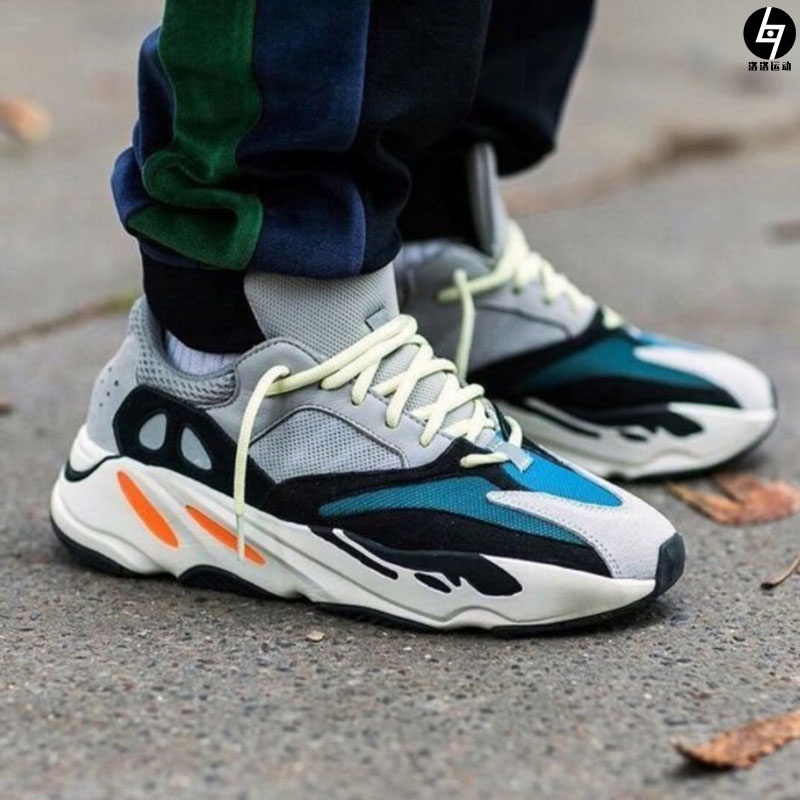 The store wave runner