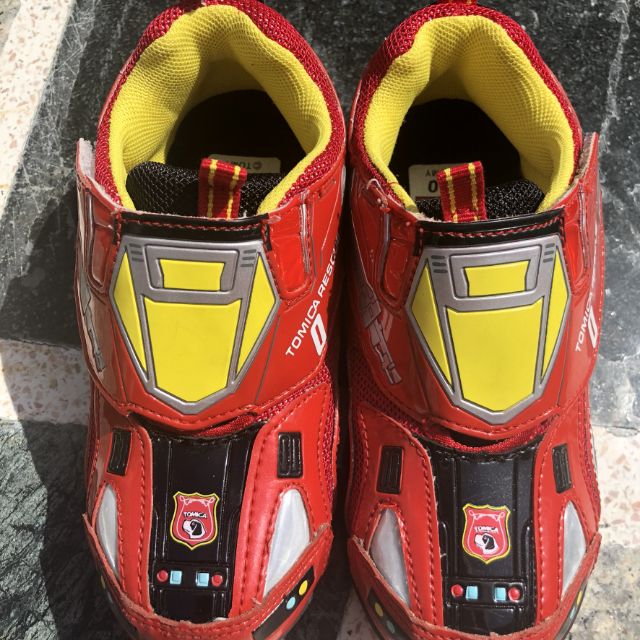 รองเท้า
TOMICA (Tomica) sneakers