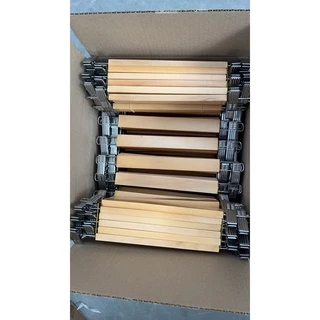 HappyThai ไม้แขวนไม้มีหนีบเหล็ก (12 ชิ้น) ไม้แขวนกางเกง ไม้แขวนกระโปง32cm Y-02