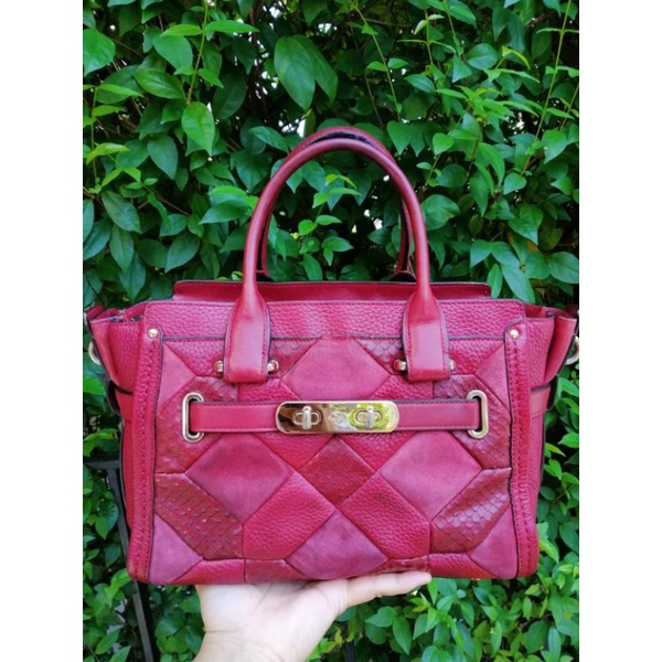 Used Coach Swagger 27" กระเป๋า Coach มือสอง ของแท้ สวยมากค่ะ