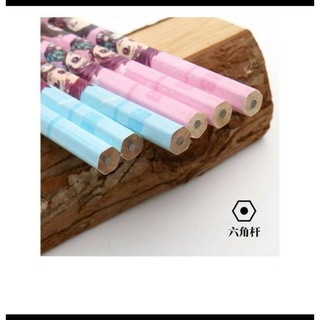 ดินสอดาบพิฆาตมี 2 สี 1 กล่องมี 50 แท่ง
