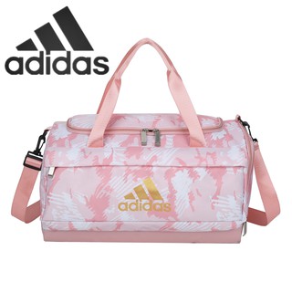 Adidas กระเป๋าถือกระเป๋าสะพายสีชมพู  ใหม่ สันทนาการ สีทึบ กระเป๋าเป้สะพายหลัง ความจุขนาดใหญ่ กระเป๋าเป้คู่