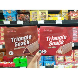 🔥 ไตรแองเกิล สแน็ค ขนมอบกรอบสอดไส้ 8 กรัม บรรจุ 24 ชิ้น มีให้เลือก 2 รส Triangle Snack DATDAT แดทแดท