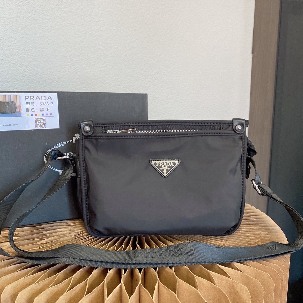 Prada Saffiano Medium Crossbody Purse, Messenger Bag, Flap Shoulder Bag,  Nylon Crossbody Bags for Women Man | Shopee Thailand