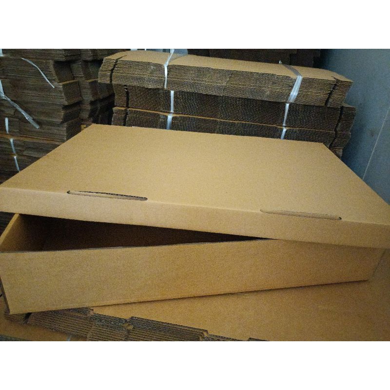 กล่องคัพเค้กขนาดใหญ่พร้อมฝา4ใบ119(1แพ็คได้สินค้า4ชุด)