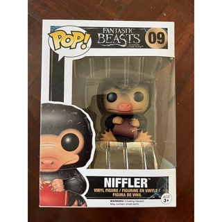 funko fantastic beasts : Niffler no.09 ตัว exclusive ถือกระเป๋า นิฟเฟลอร์ harry potter