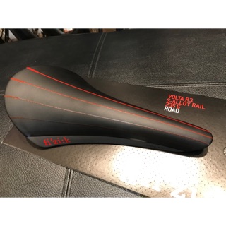 เบาะ จักรยานเสือหมอบ Fizik Volta R3 ราง s-alloy