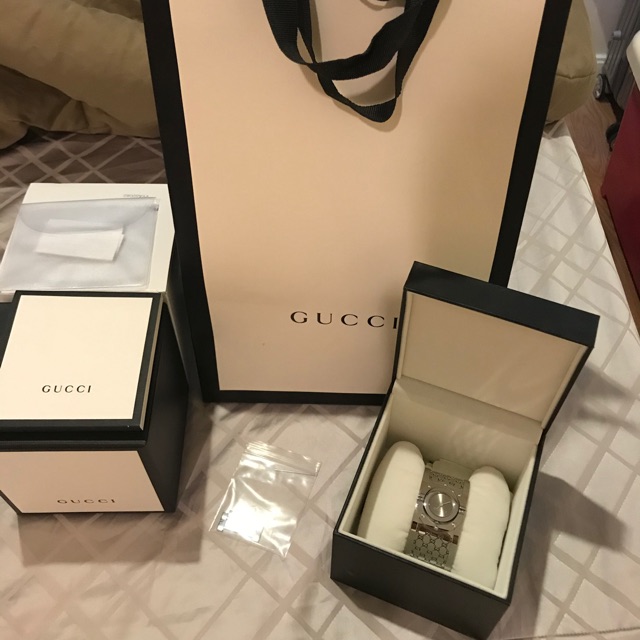 Used Gucci watch จากช็อปไทย อุปกรณ์ครบ ขาดใบเสร็จค่ะ